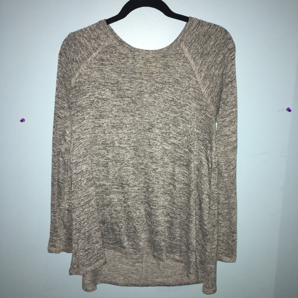 Gray Hollister T-shirt